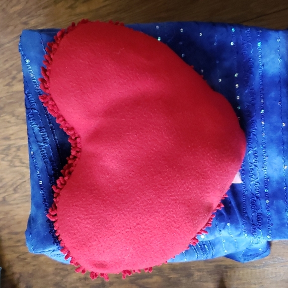 Throw pillow - Picture 2 of 4